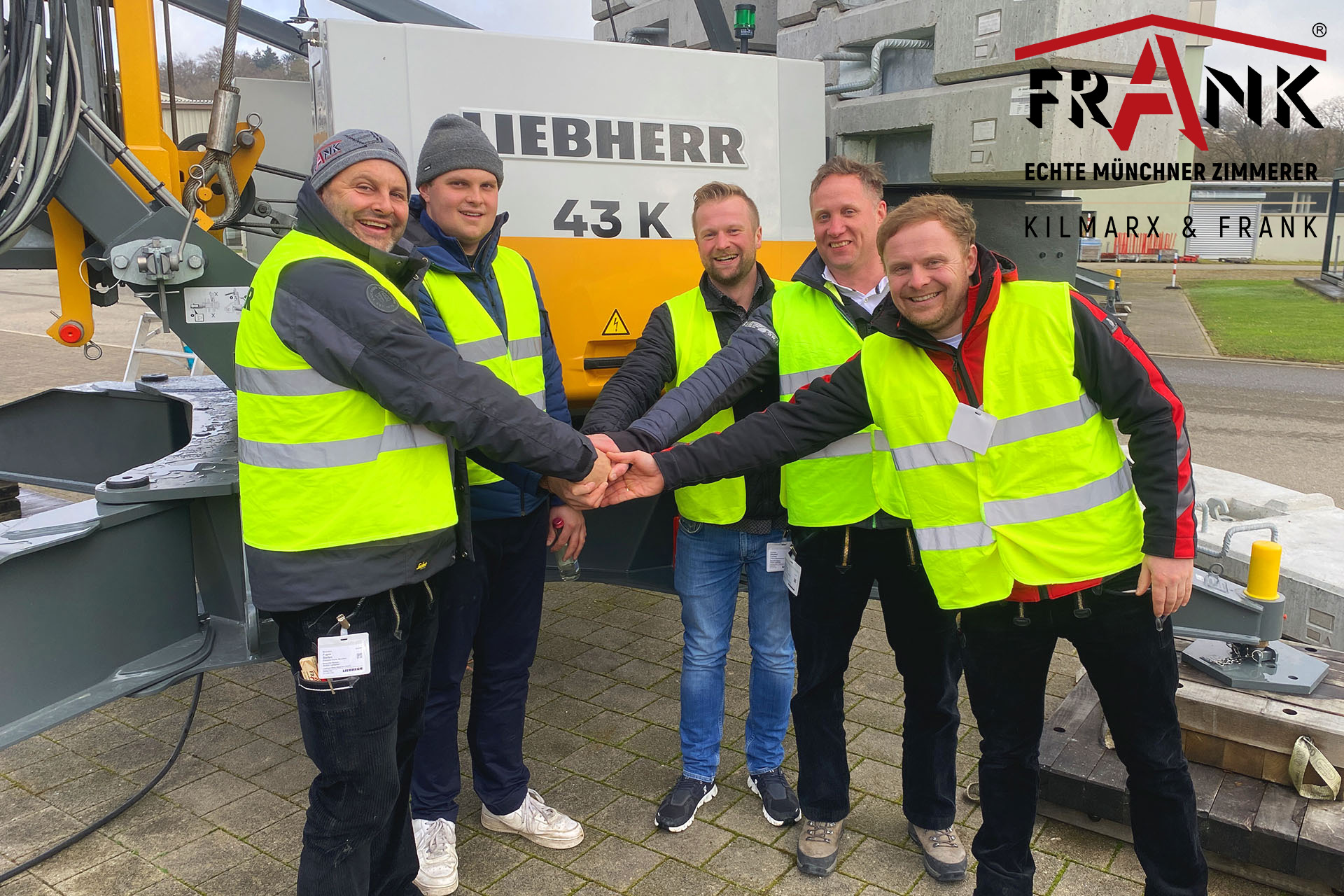 La première nouvelle grue à montage rapide 43 K de Liebherr est pour l’entreprise Zimmerei Frank de Munich